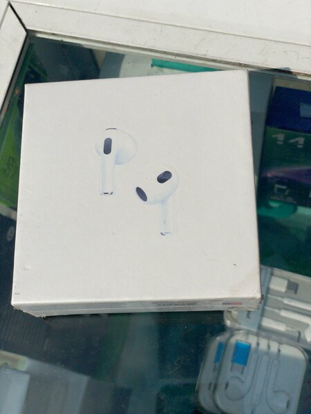 AirPods avec MagSafe