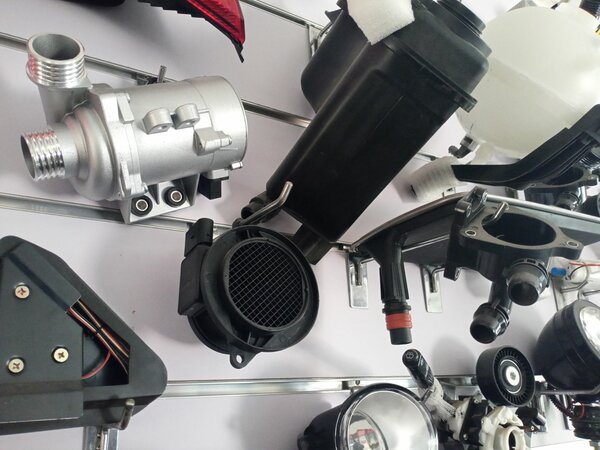 Fuel pump, electric water pump, expansion tank, air pipe m27