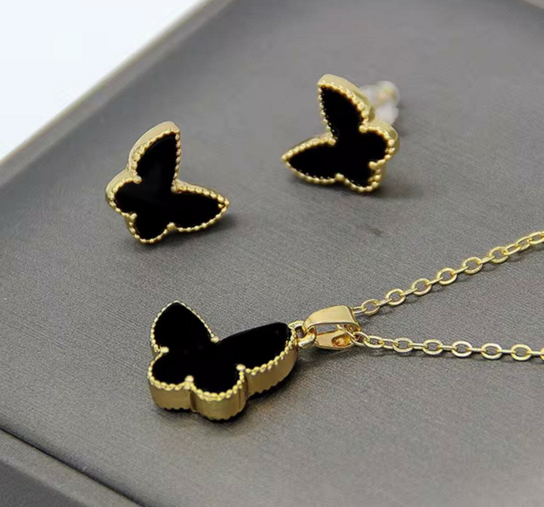 Bijoux en acier inoxydable élégant