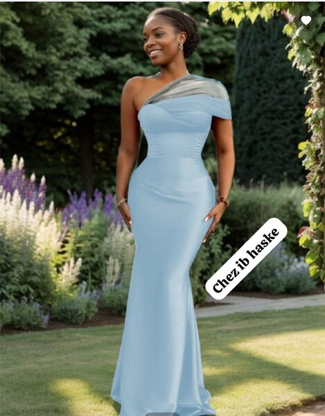 Jolie robe de soirée pour femme
