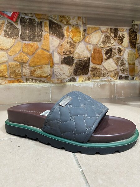 Sandales plates confortables pour homme