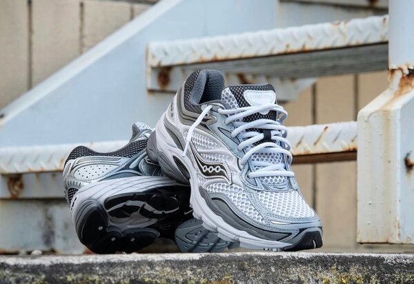 Chaussures de course légères