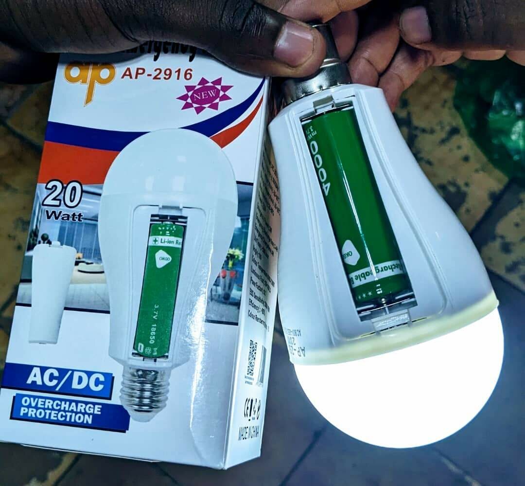 Rechargeable bulbs