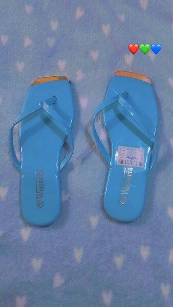 Tongs et Slides élégants pour femmes