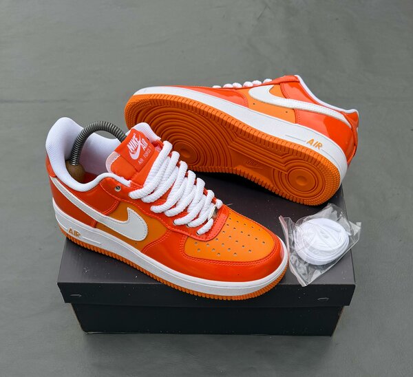 Nike Air Force 1 Orange