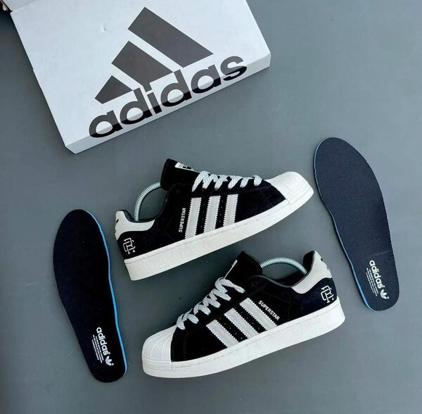 Adidas Sneakers Noirs Classiques