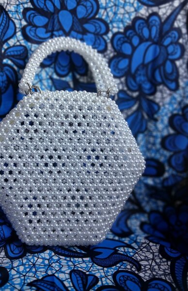 Sac perlé fait main élégant