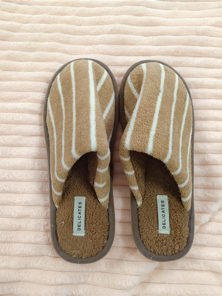 Chaussons DELICATES marron