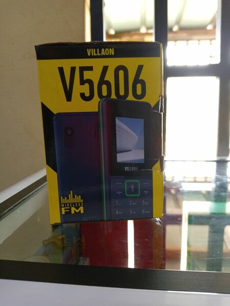 TÉLÉPHONE VILLAON V5606