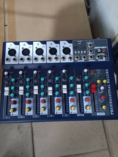 7 pistes table de mixage