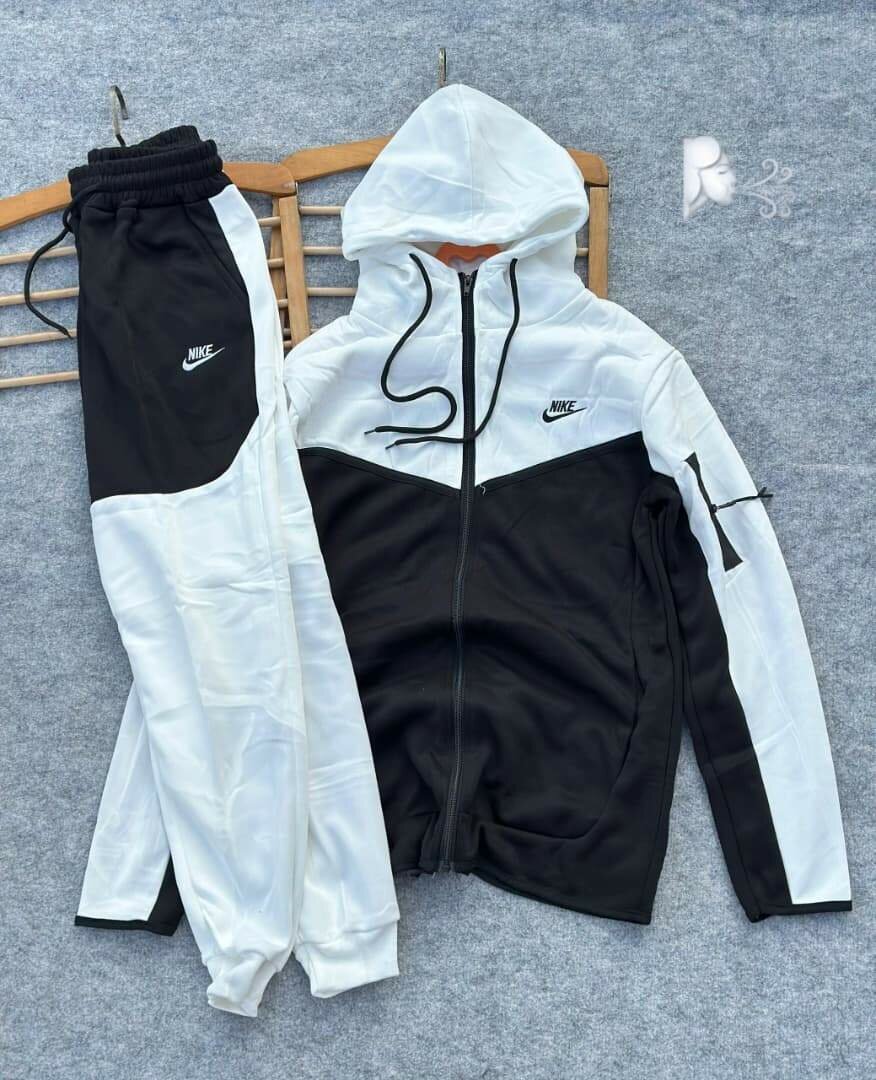Ensemble Nike