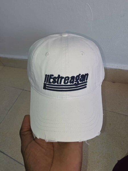 Casquette blanche Estreagan