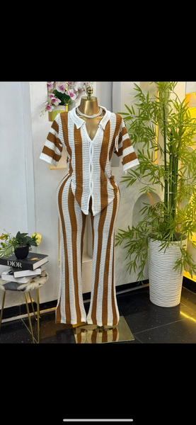 Tenue rayée en tricot