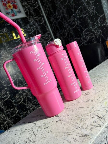 Gourdes Colorées à Paille