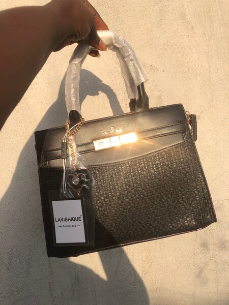 Sac à main élégant Lavishique