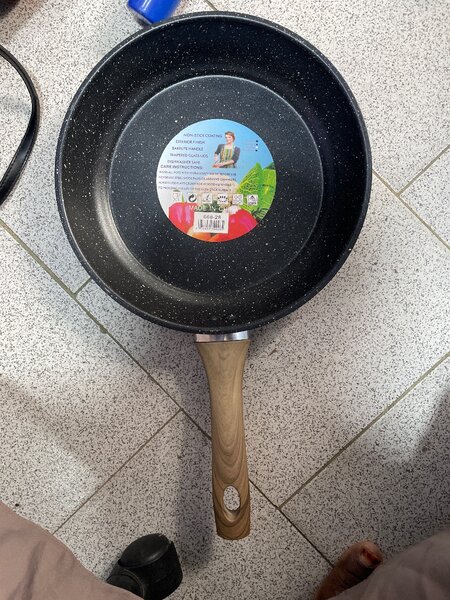Poêle anti adhésive