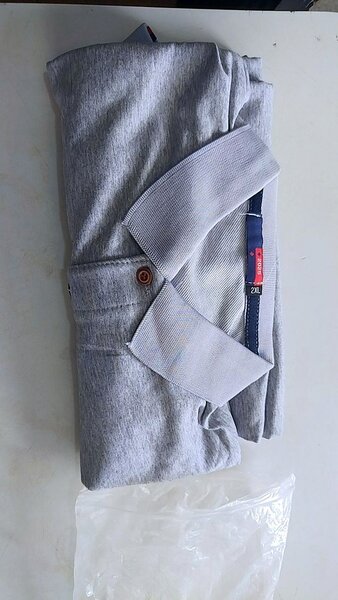 Polo gris en coton confortable