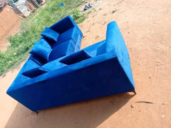 Canapé d'angle en velours bleu