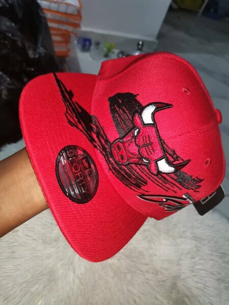 Casquette rouge Bulls