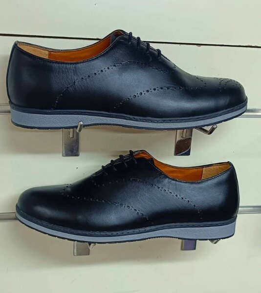 Chaussures Derby en cuir noir