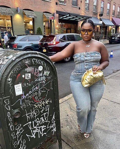 Combinaison élégante pour femmes