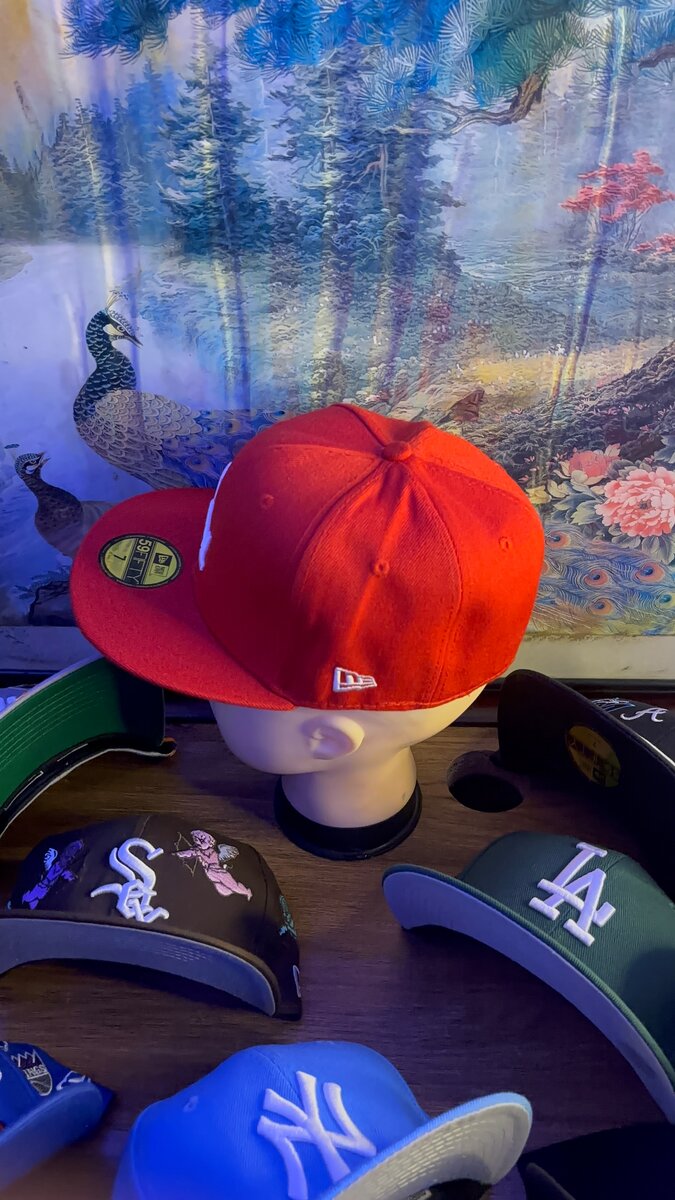 Casquette rouge LA élégante
