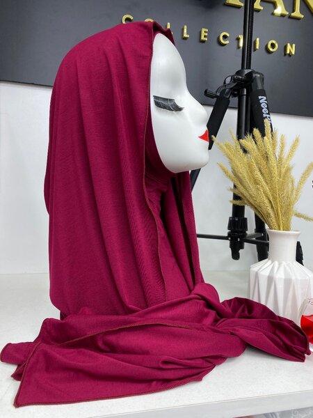 Двойка с капюшоном