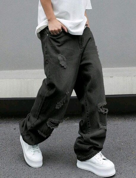 Jean baggy noir déchiré