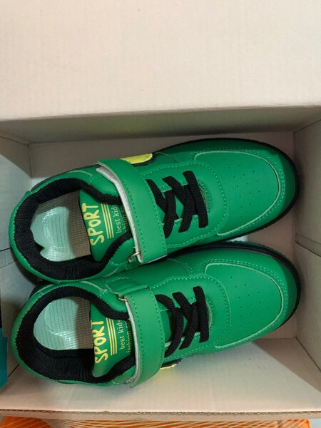 Sports kids sneakers