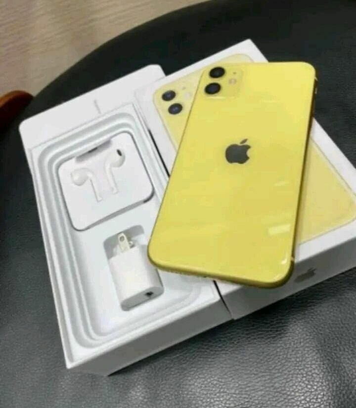 iPhone 14 en couleurs éclatantes