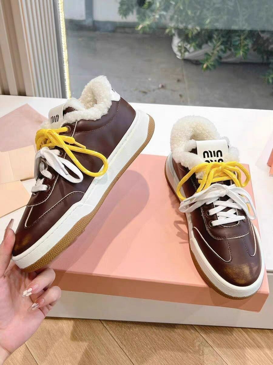 Зимние кроссовки миумиу