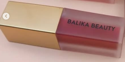 Balika Beauty lipgloss 