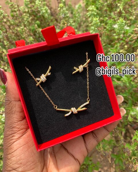 2-in-1 jewelry set