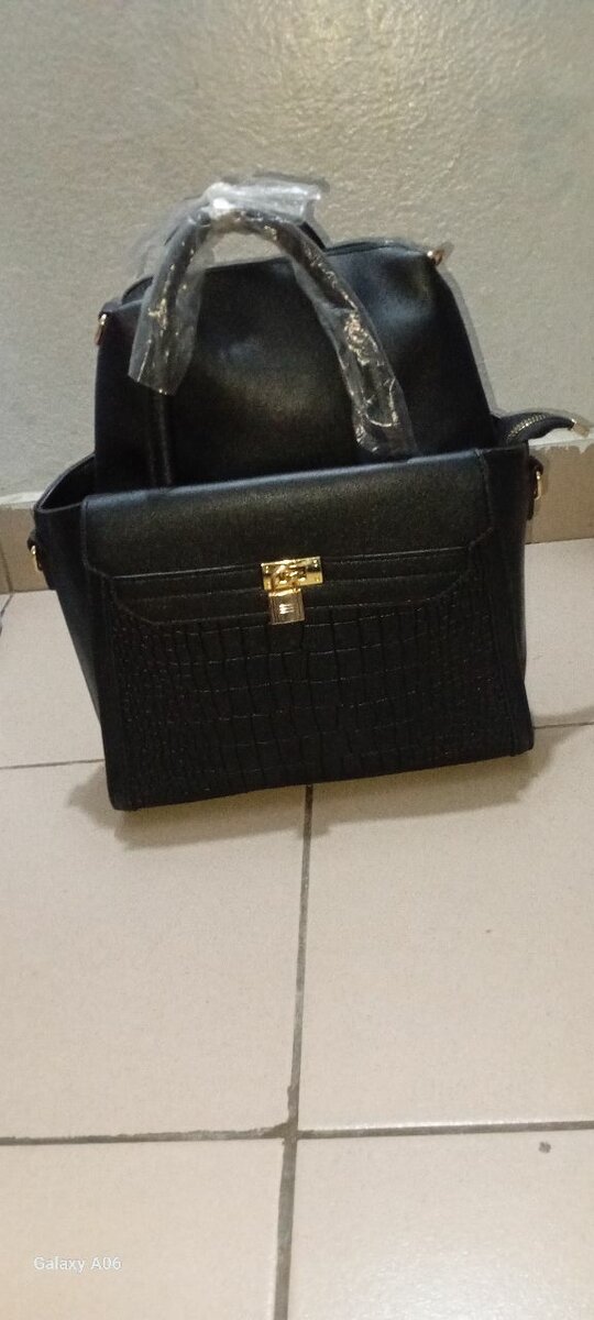 Sac à main noir élégant