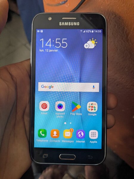 Samsung Galaxy compact