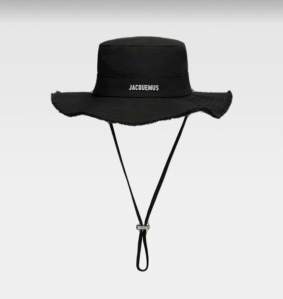 Chapeau de soleil noir élégant