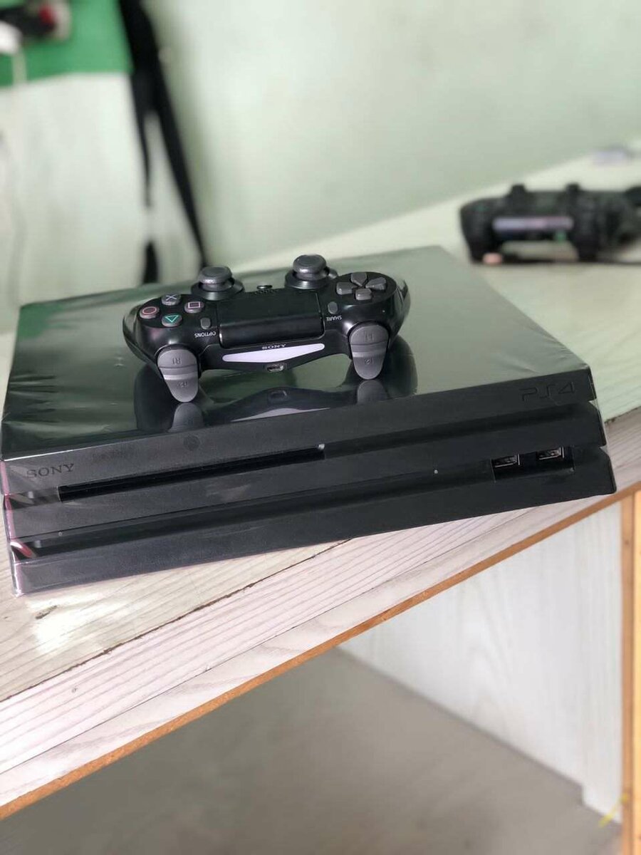 PS4 pro cracké +15 jeux