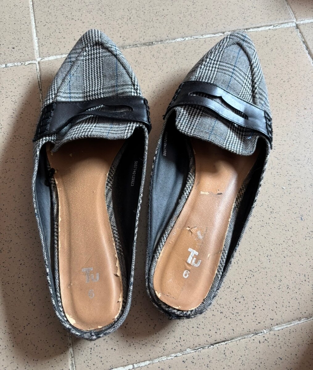 Mocassins à carreaux élégants