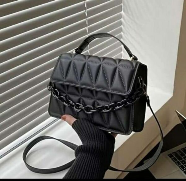 Sac à main noir élégant