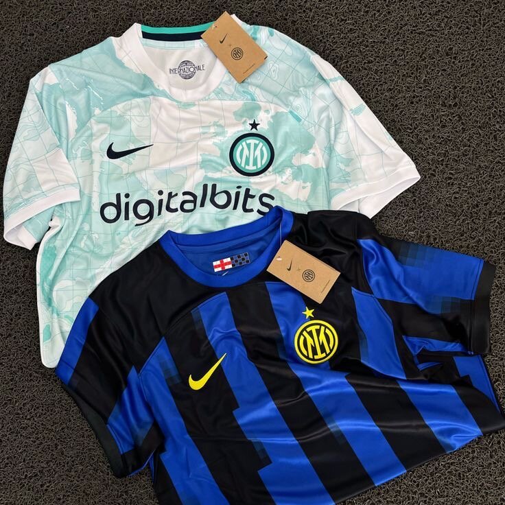 Maillots de football authentiques