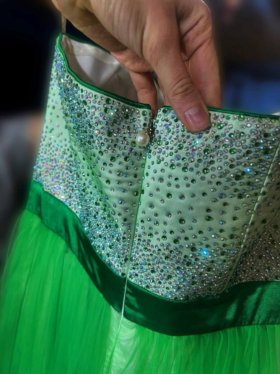 Пышное вечернее платье!