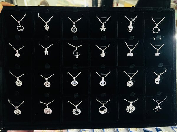 Цепочки с кулоном