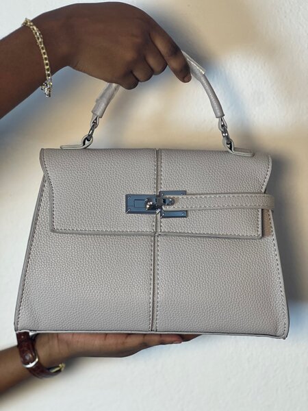 Sac à main élégant en cuir