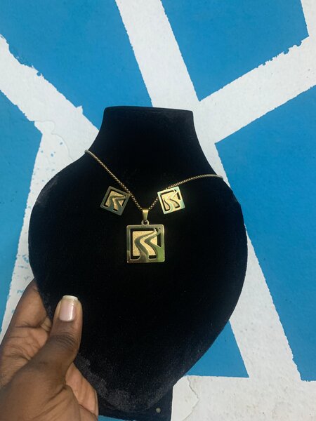 Parure de bijoux élégante