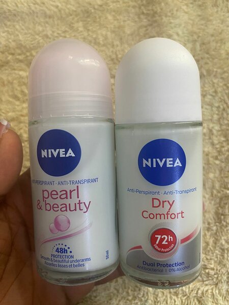 Déodorant NIVEA Pearl & Beauty