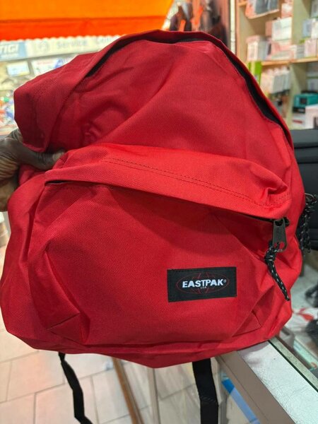 Sac à dos rouge Eastpak élégant