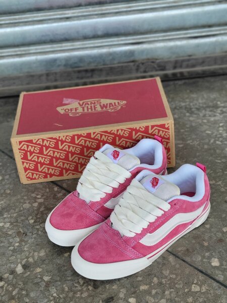 Vans Knu Skool