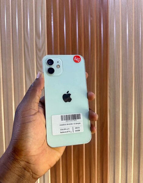 iPhone 12 64GB Mint Condition