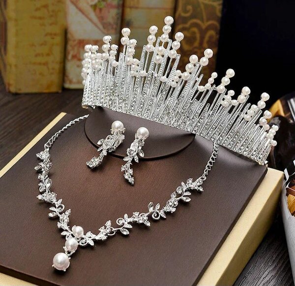 Luxury jewellery sets