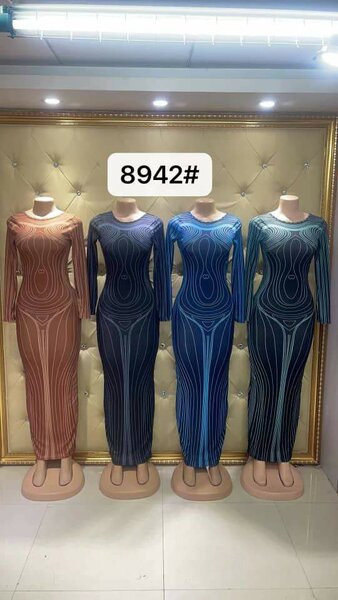 Skeleton dress and 8976